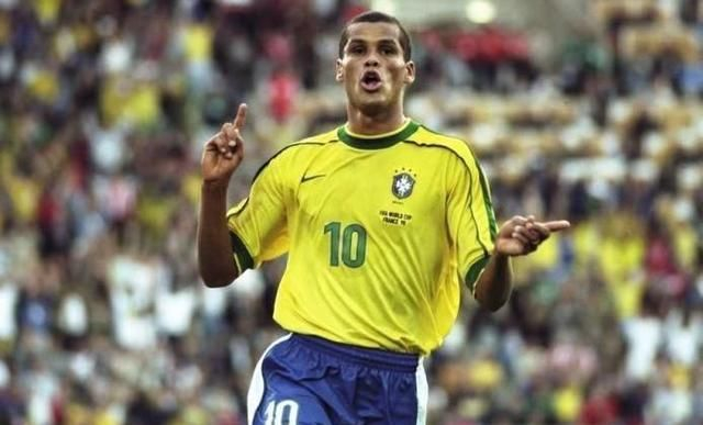 直接奠定了 直接奠定了